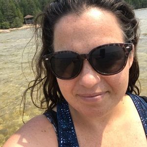 Meet your Posher, Carolyne